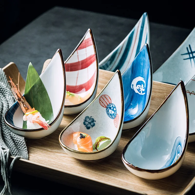 

Керамическая тарелка для закусок, японская креативная тарелка для суши, горячий горшок, тарелка для приправ в форме тарелки с вкусом, маленькая чаша