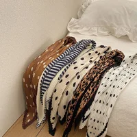 Ladies' Spring and Summer Scarves Are Fashionable Simple and Versatile with Pleats and Ins Scarves Paired with Skirts 2
