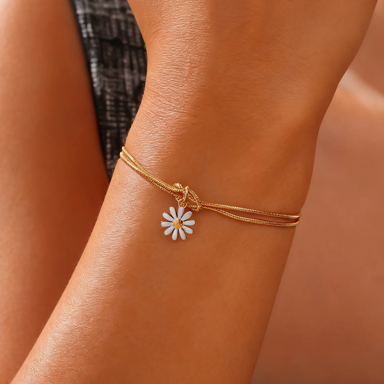 Bracelet Chaîne Charmant Avec Breloques En Forme De Chevaux - Plaqué Or - Élégant Et Unique