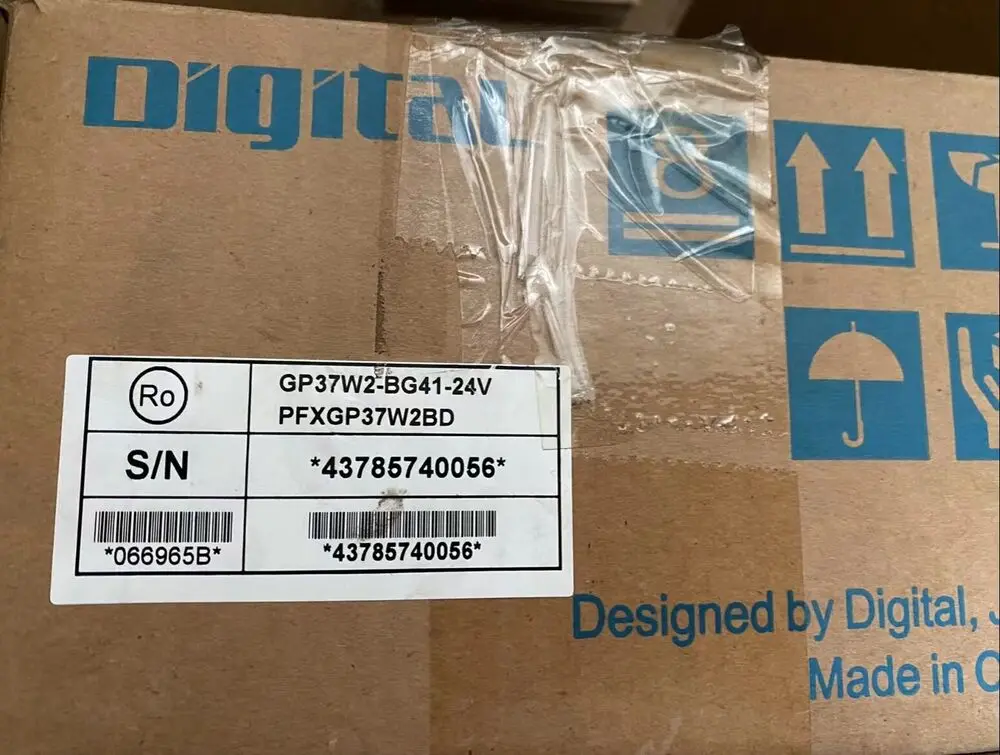 

Новая панель Pro-face для телефона, модель GP37W2BG4124V