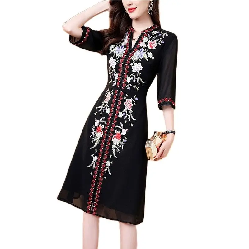 

4XL Women's Summer Embroidery Dress 2022 Black Retro Cheongsam DressesMiddle Aged Mother Elegant Dress A-line Vestido