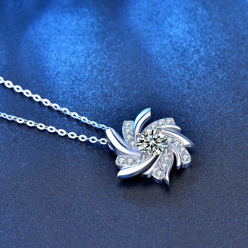 0.5 Carat Moissanite Pendant Necklaces 925 Sterling Silver For Women Wedding Party Fine Jewelry