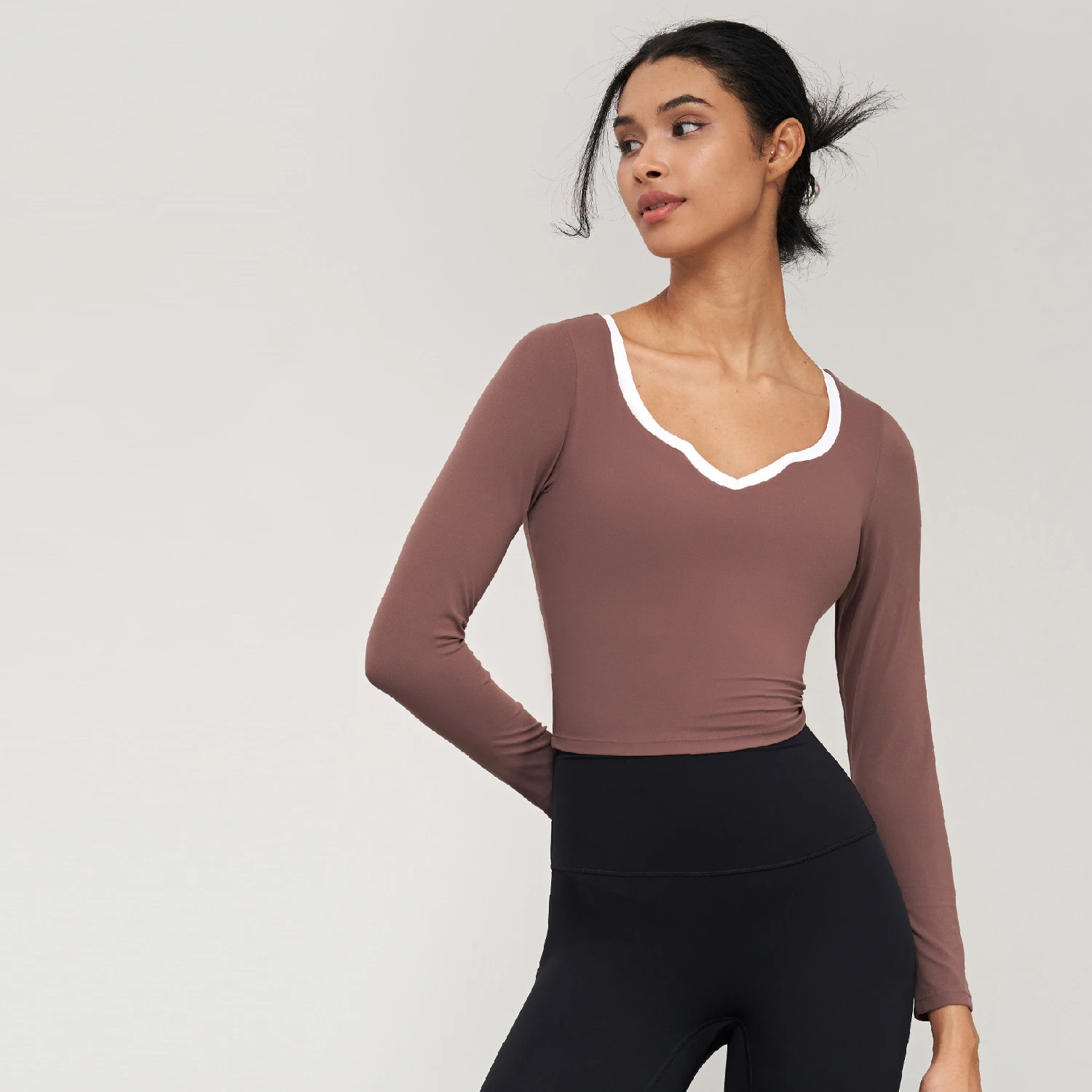 

Wyplosz Yoga Long Sleeve Comfort Crop Top Seamless Gym Shirts For Women Fitness Workout Tight Running Removable Chest Pad Nude