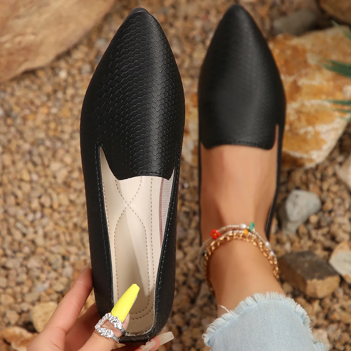 Women's Shoes PU Leather Loafers Ballet Flats Pointed Toe Barefoot Slip-on Casual Low Heel Fashion Stone Pattern Woman Flat Shoe