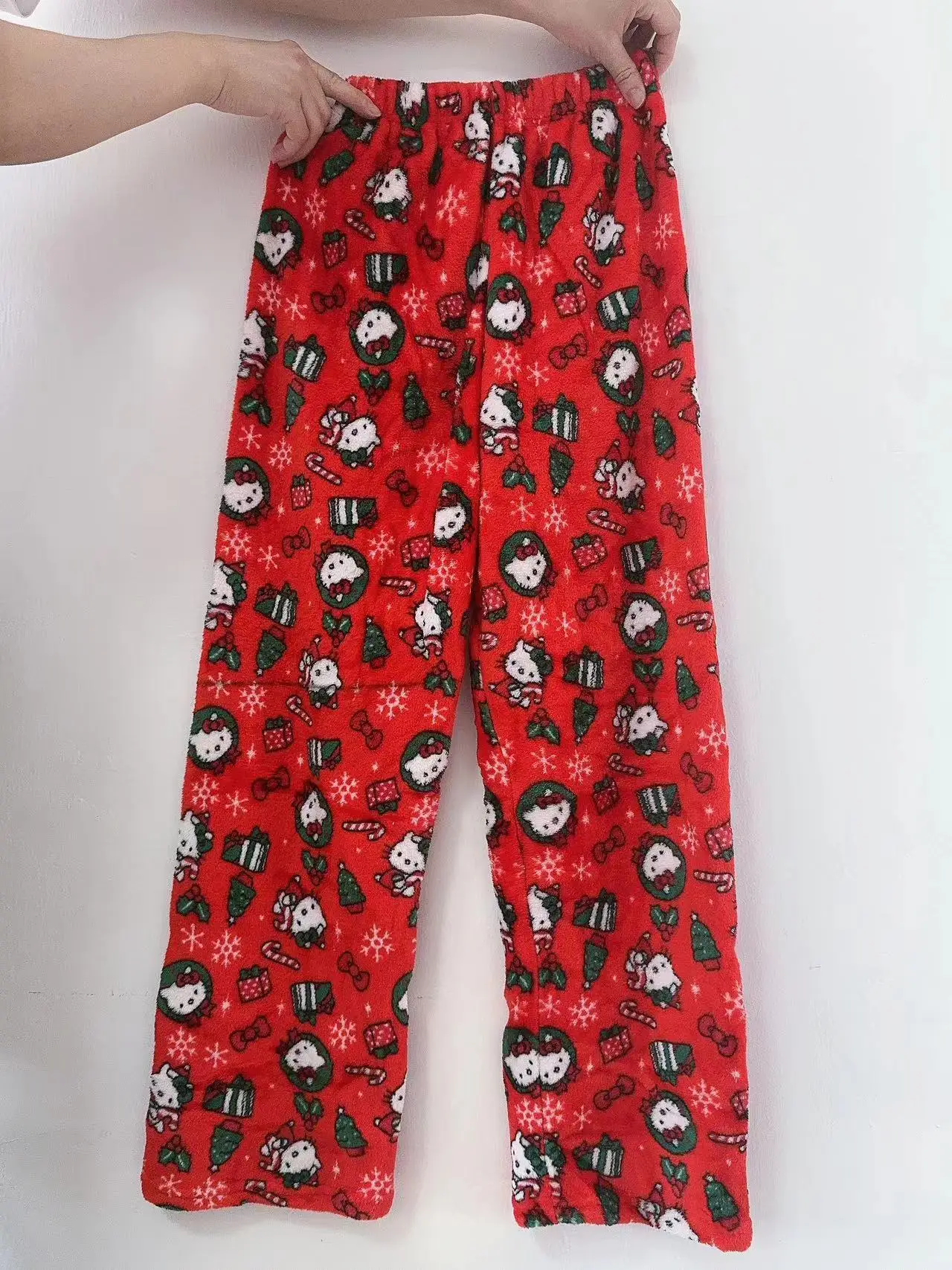thumbnail image 1 of Pijama de franela de invierno para mujer de Sanrio Hello Kitty, cálido, de lana, con dibujos animados, estilo informal, estilo Anime Y2k, para el hogar, regalo de otoño y Navidad, 1 of 5