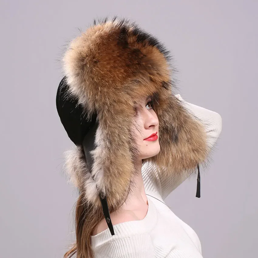 

Women's Hats Real Natural Raccoon with Genuine Leather Fur Bomber Hat with Ear Flaps Winter Warm bonnet Caps Russian Ushanka