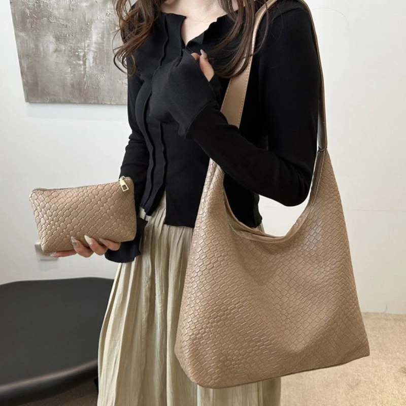 Women's Retro Artificial Leather Woven Pattern Shoulder Bag,Large Capacity Tote Bag,Casual Armpit Bag, Large Tote Bag,Daily Work