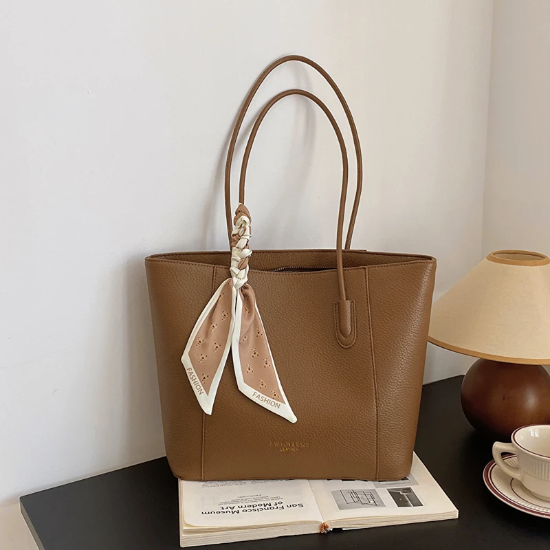 

2024Hot Selling Women's Bag Litchi Pattern PU Tote Bag Leisure Fashion Large Capacity Shoulder Bag Scarf Accessories Sacs À Main