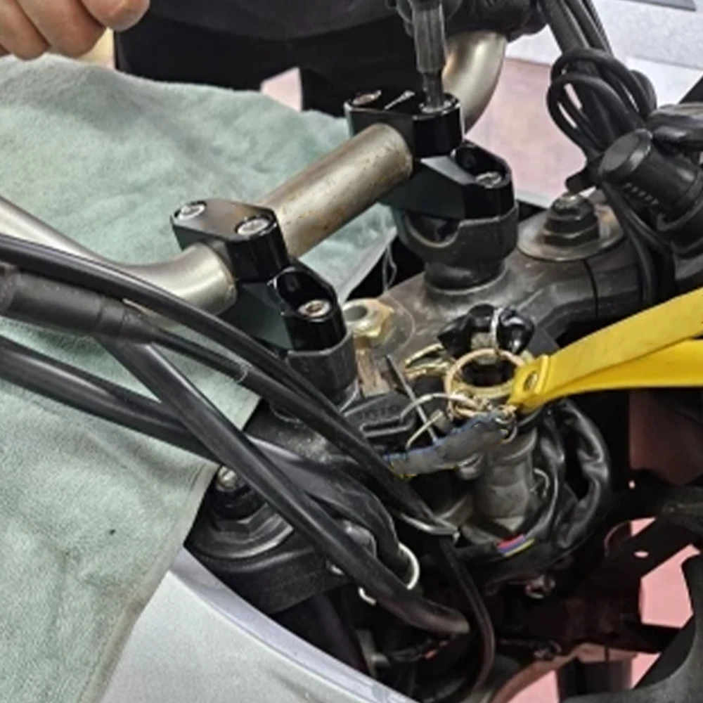 Ducati Hypermotard 796 821 939 939SP 1100 28mm 1 1/8         ڵ  , CNC ˷̴