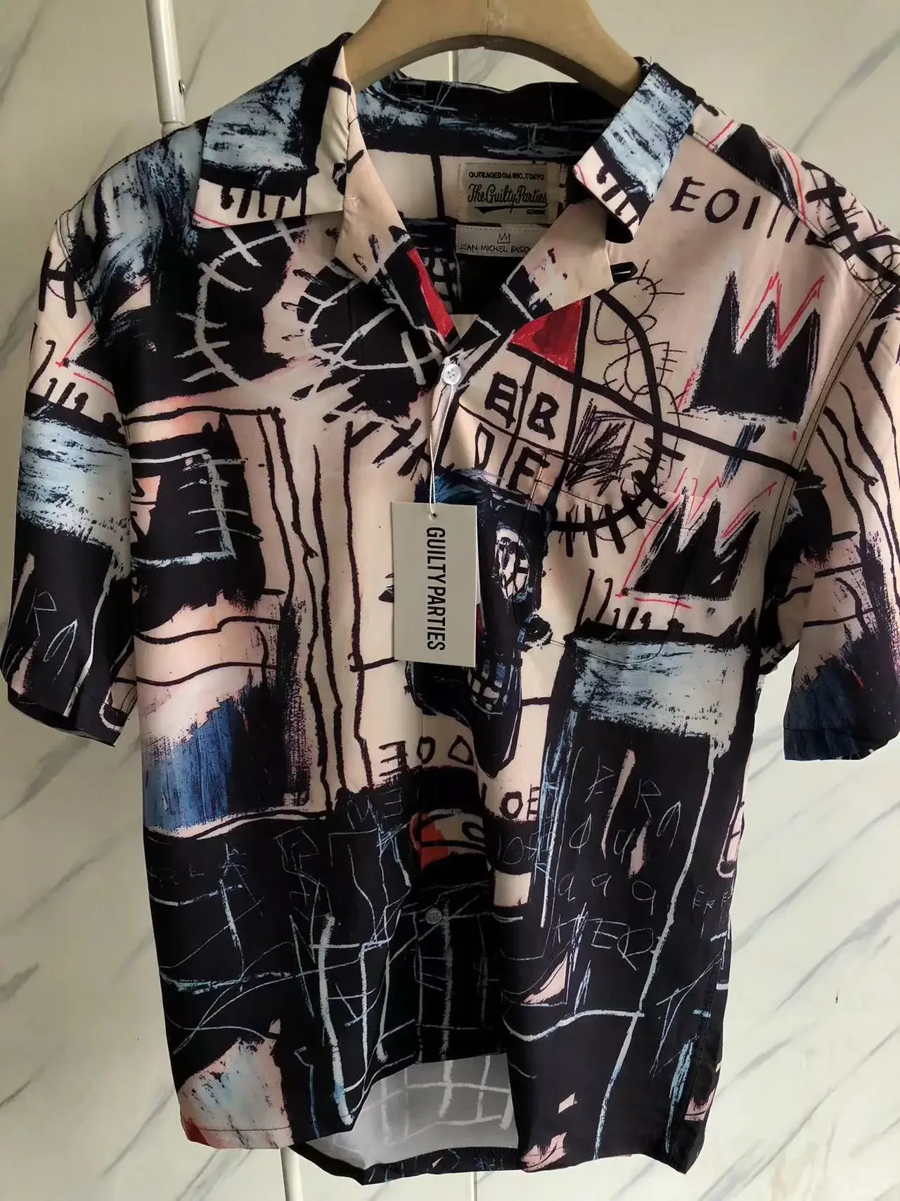 

23SS Рубашка гавайская с карманами для мужчин и женщин, гавайская пляжная сорочка с черным граффити, забавная Мария, 1:1