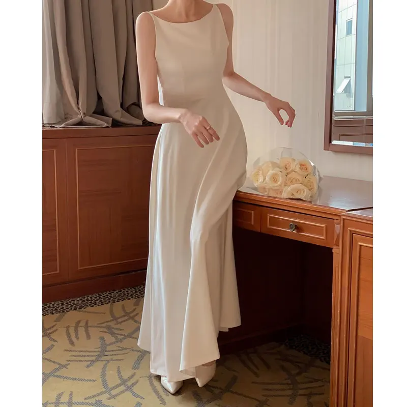 

Korea Evening Party Long White Dress Elegant Solid Sleeveless Strap A Line Dress Beach Women One Piece Backless Black Dress 2024
