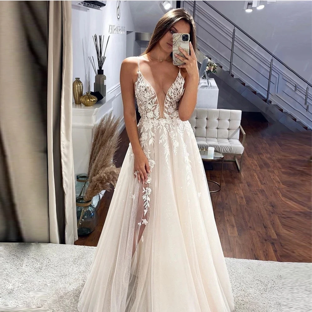 

Bohemian Wedding Dresses Women's Sexy V-neck Sleeveless A-Line Princess Bridal Gowns Lace Applique Side Split Formal Beach Party
