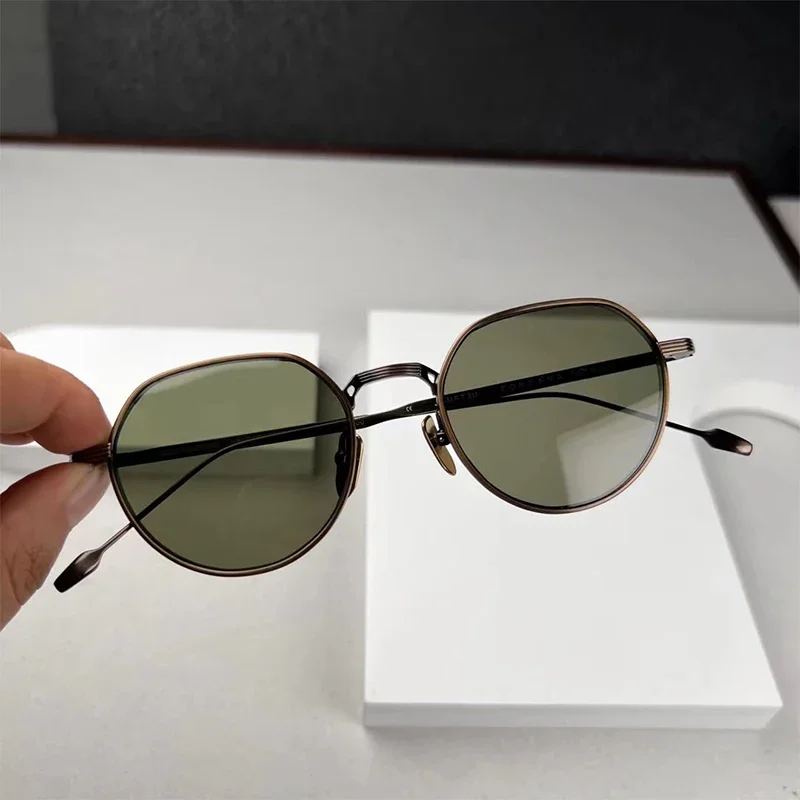 

Retro Titanium Vintage Round Design Frame Men Aesthetic Distinctive Women Sunglasses Modern Technique FONTANA