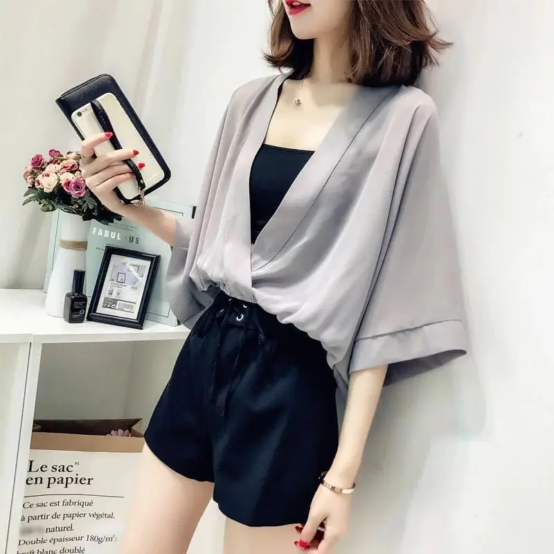 

Chiffon Solid Short Tops Summer New Short Sleeve Deep V Neck Simplicity All-match Loose T Shirts Fashion Casual Women Clothing