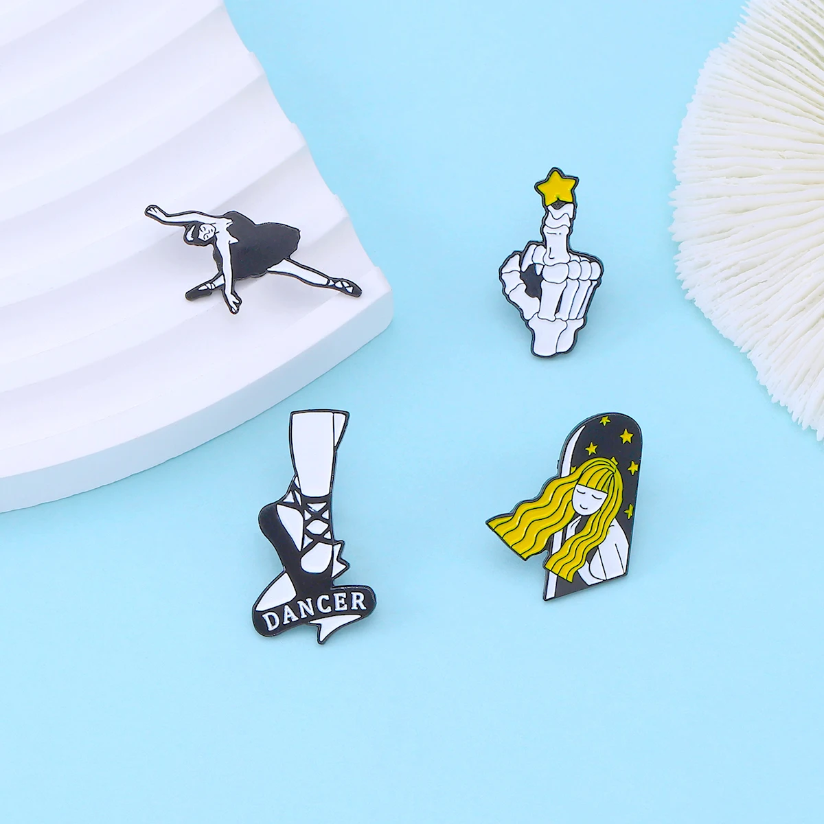 Ragazza Ballerina Spille Black Swan Ballet Dancer Shoes Night Skeleton Hand Smalto Pin Risvolto Zaino Badge Gioielli Regalo