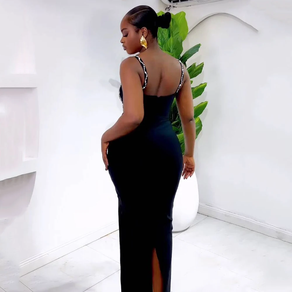 فستان سهرة أسود مطرز