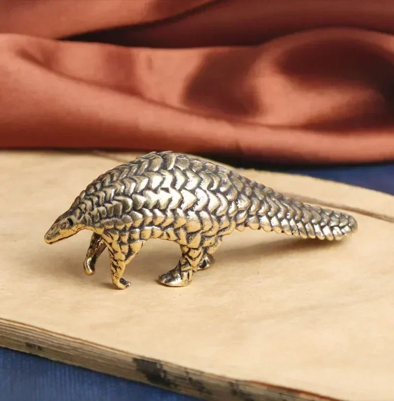 1 Stücke Chinesischen Stil Luxus Hause Ornamente Retro Messing Pangolin Wohnzimmer Geschenk Stall Handwerk Tier Thema Metall Ornamente – Detail 6