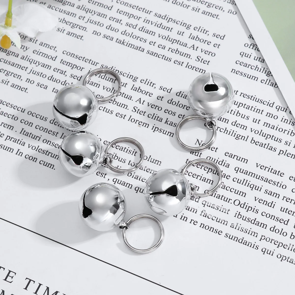 Pet Bells POPETPOP 5PCS 18mm Pendant Bells Christmas Pet Accessories Cat Dog Wildlife Decoration Silver