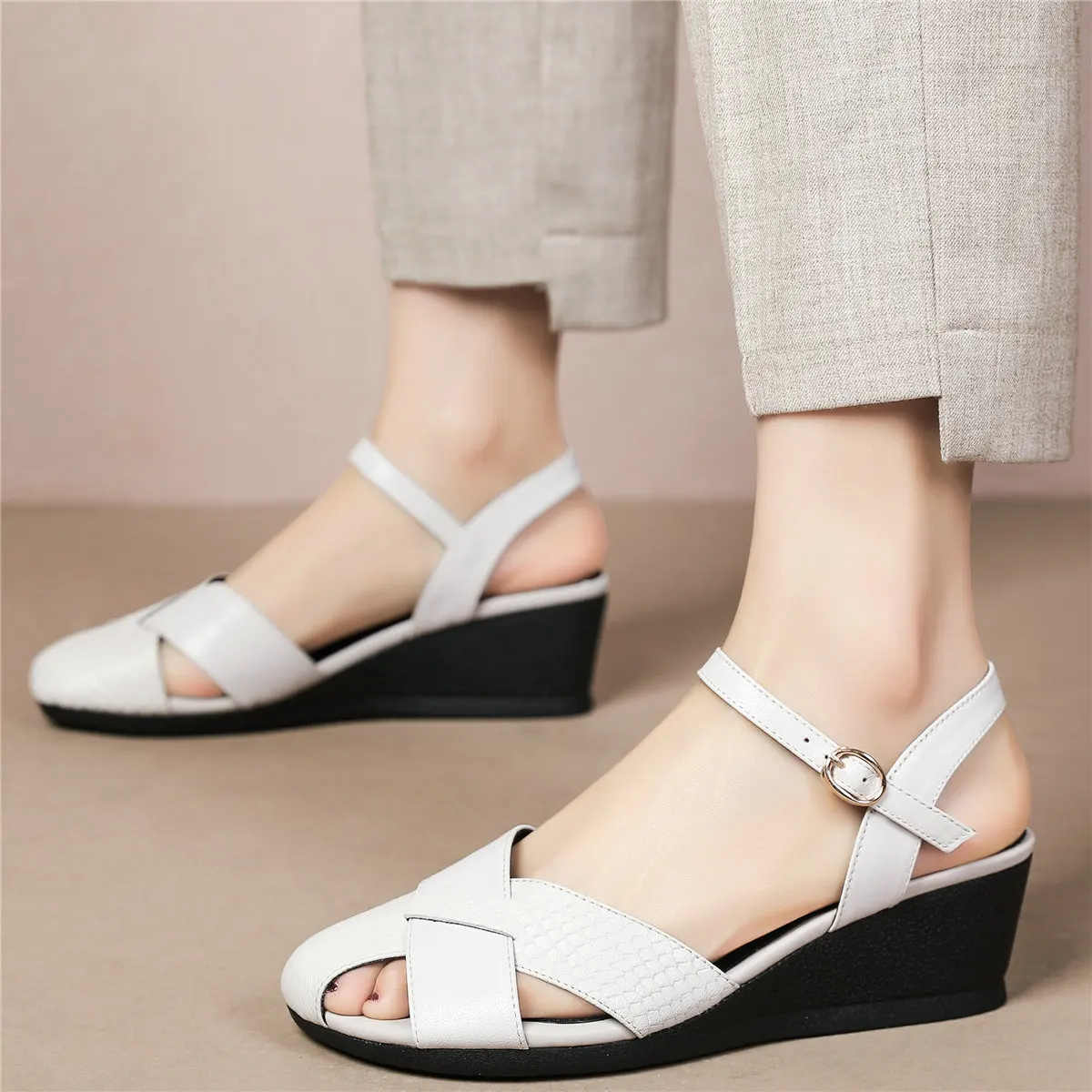 

Oxfords Shoes Women Ankle Strap Genuine Leather Wedges High Heel Gladiator Sandals Female Round Toe Platform Pumps Casual Shoes