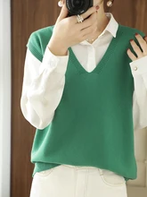 

New cashmere knit vest female loose fashion sleeve V-Neck sleeveless sweater vest Soft and warm
