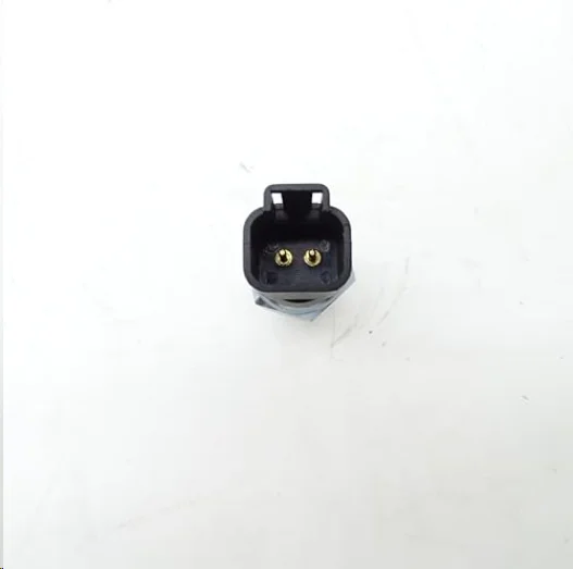 Oil Pressure Sensor 701-80327 for Wheeled Loader 2115 2125 2135 2150 3170 411 416 426 436 701/80327 70180327
