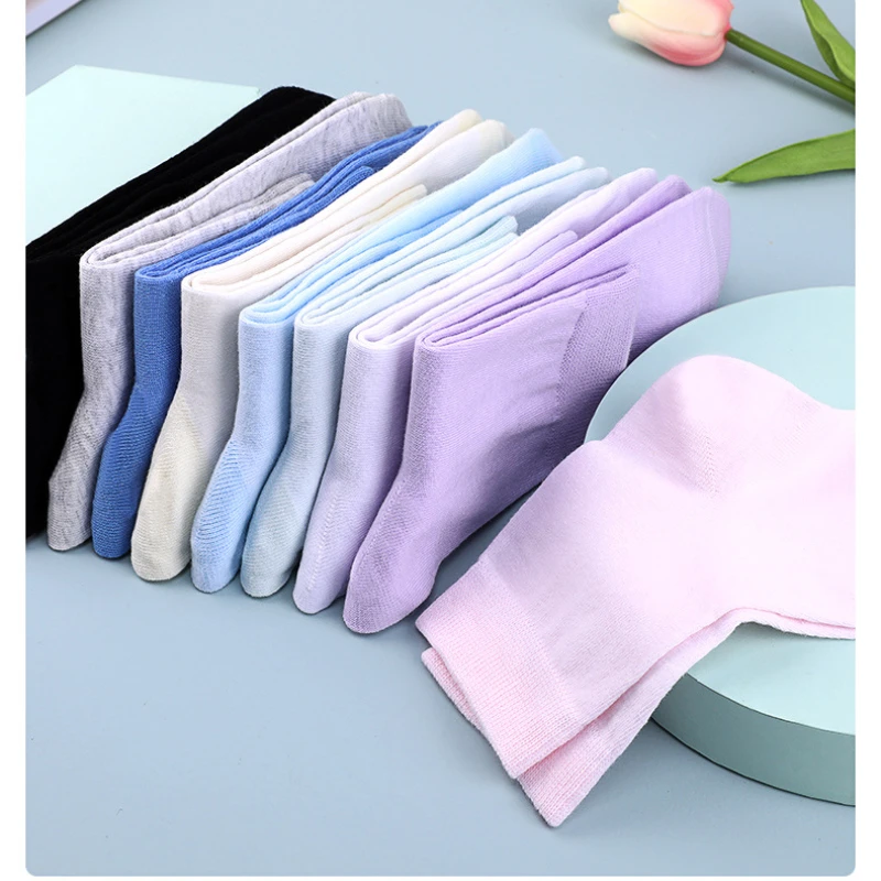 Harajuku Breathable Sport Socks Women Solid Color Girls Student Comfortable Skateboard Sock Christmas Gifts Cotton White Socks
