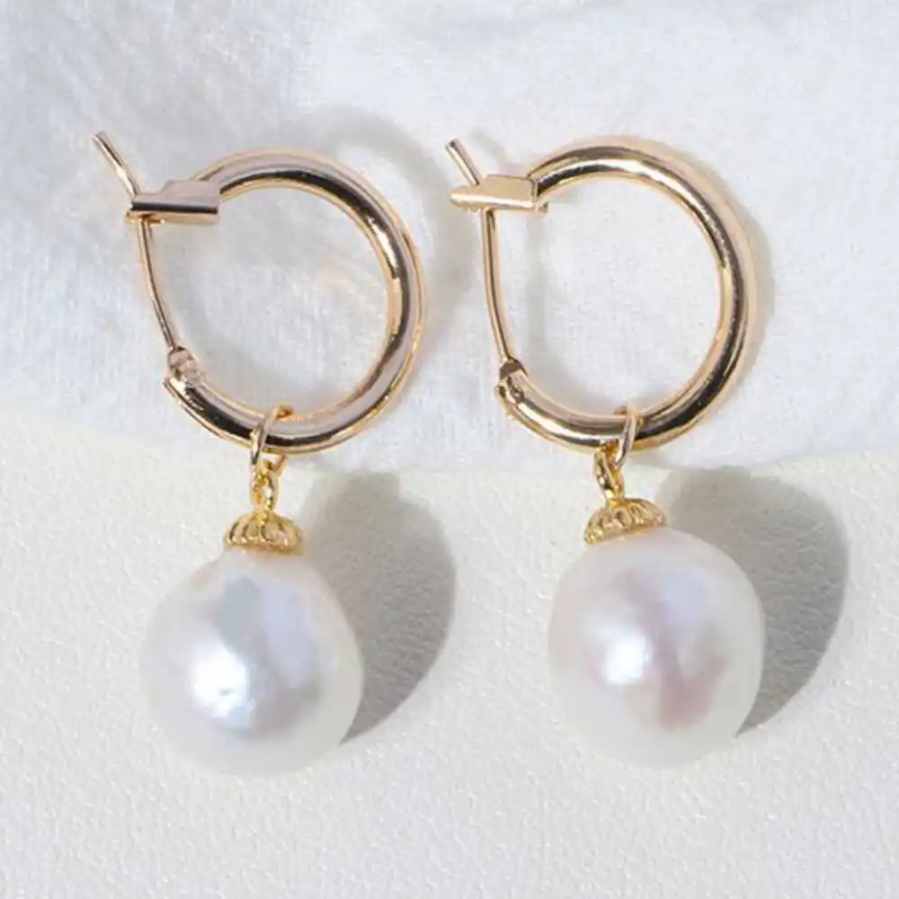 

Highlights 10-11MM Natural White Baroque pearl Earrings FOOL'S DAY Accessories Classic Wedding CARNIVAL Ear stud Cultured