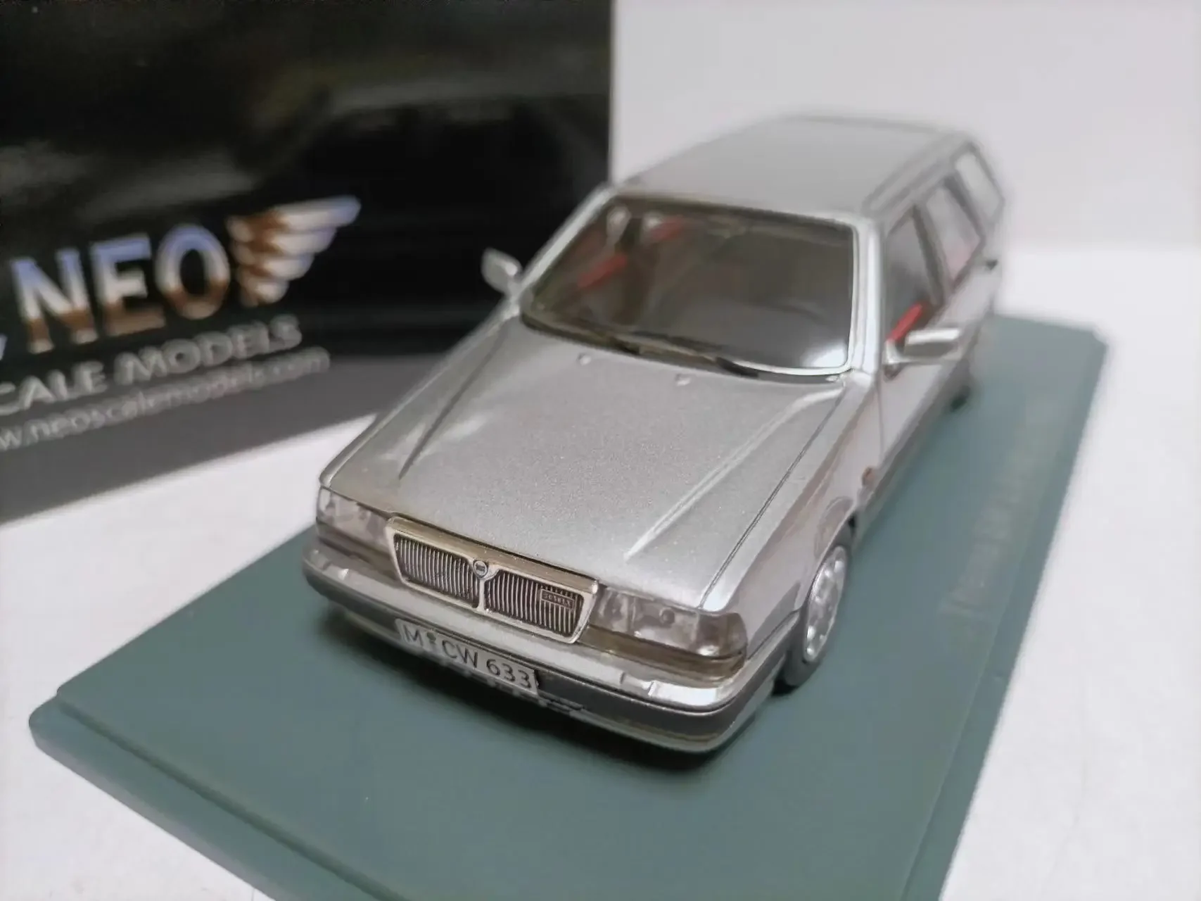 

Neo 1:43 Thema SW 3,0 V6 LX 1992 имитация ограниченной серии металлическая статическая модель автомобиля из смолы игрушка подарок