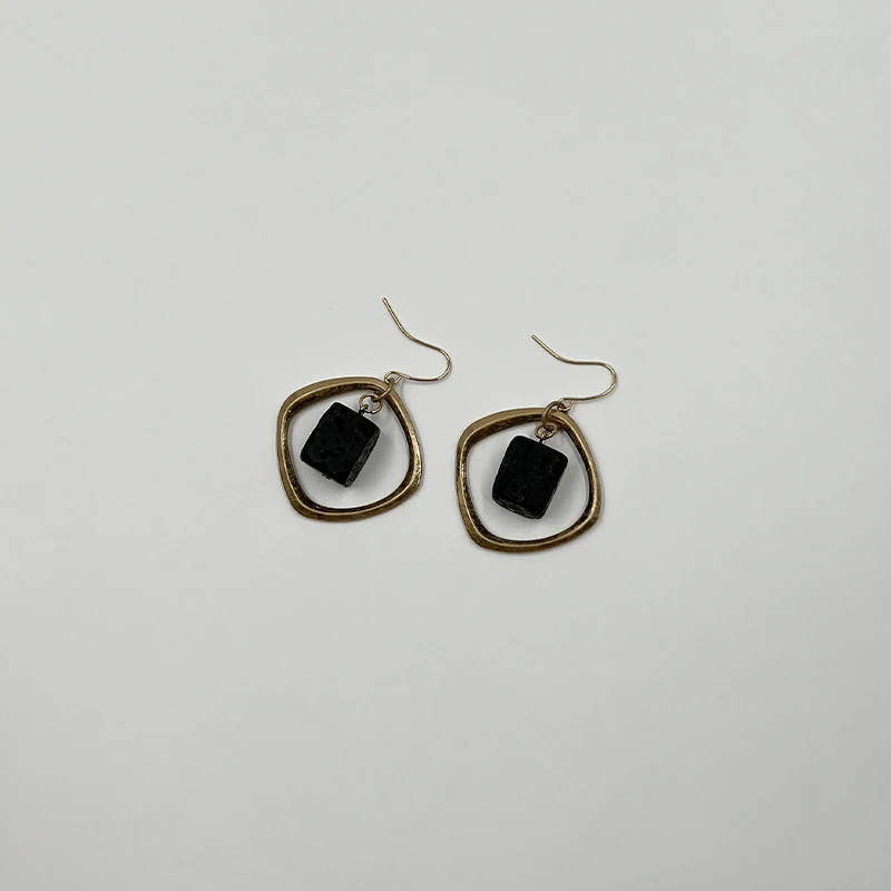 

Suekees Boho Fashion Jewelry Gothic Vintage Square Alloy Black Natural Stone Beads Drop Earings Hook Earrings For Women ED013