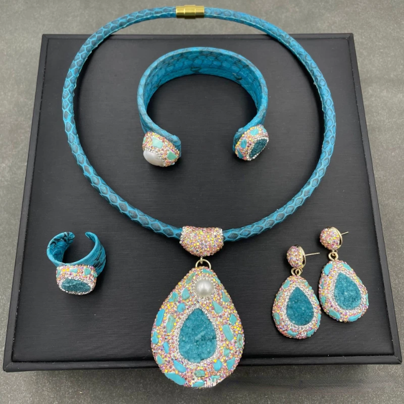 

Natural mineral crystal necklace fashion exquisite banquet rhinestone jewelry high-end wedding jewelry set