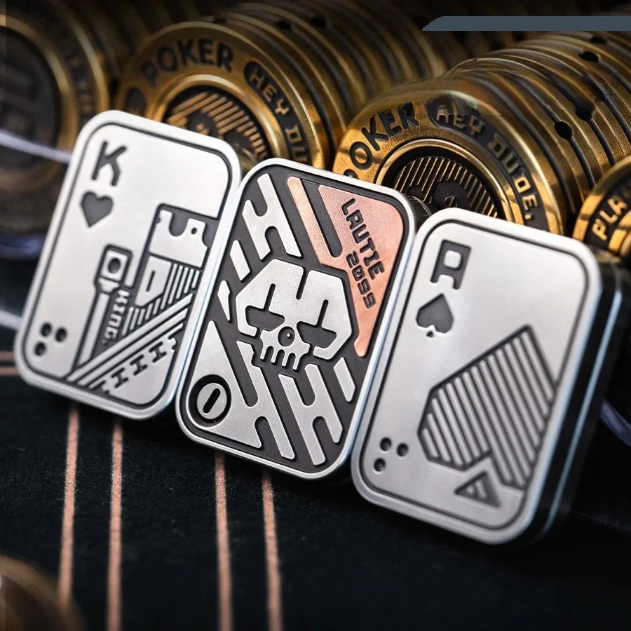 스트레스 해소 푸시 카드 금속 손가락 끝 EDC 포커 A K 킹 자이로 장난감 (사무실 성인용 불안 완화 피젯 파파 코인)