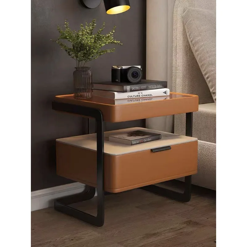 

Цельнодеревянный итальянский минималистичный прикроватный столик из цельной древесины, умное ощущение роскоши, сетчатая красная спальня, Беспроводная зарядка, каменная плита, кровать