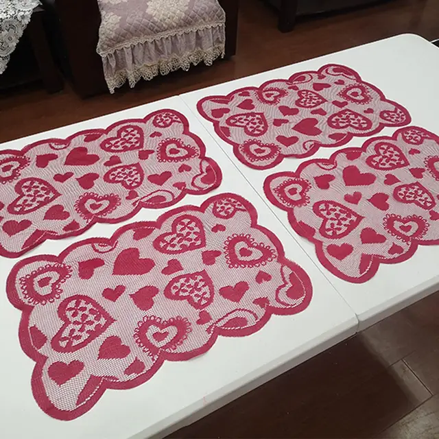 Csipke Piros Asztali Futó 4 Darabos Placemats Őszi Vacsorapartik Dekoratív Otthoni Ünnepi Party Karácsonyi Ruha Dekoráció