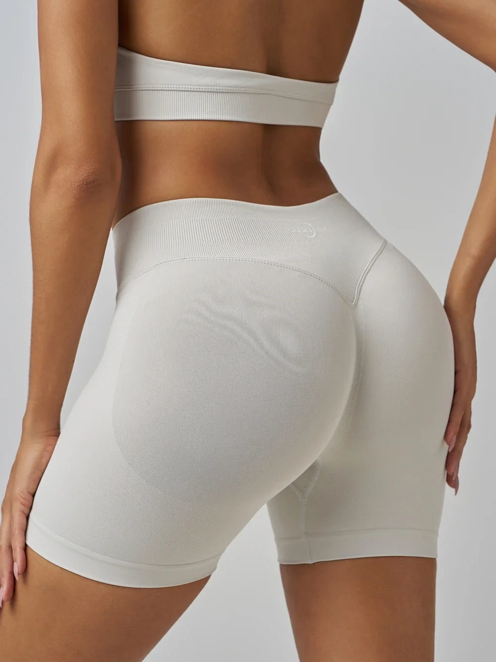 Workout Shorts Sports Running Yoga Seamless Shorts SUSISTAR Professional Women Workout Shorts 3.6" Scrunch Seamless High Waisted Contour Gym Yoga Biker