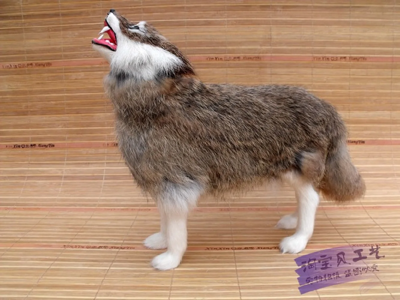 

new creative simulaiton wolf toy Luxury furnishing articleswolf model doll gift about 30x10x25cm