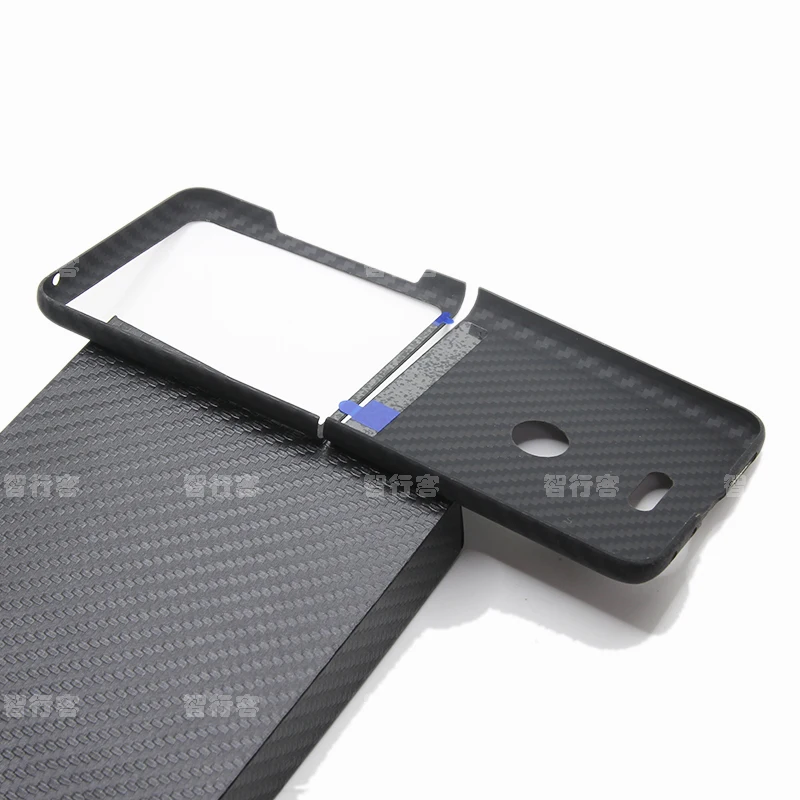 ZXKE Carbon Case – Ultra-Hard, Ultra-Light, Ultra-Thin Aramid Fiber Shell for Maximum Comfort and Style