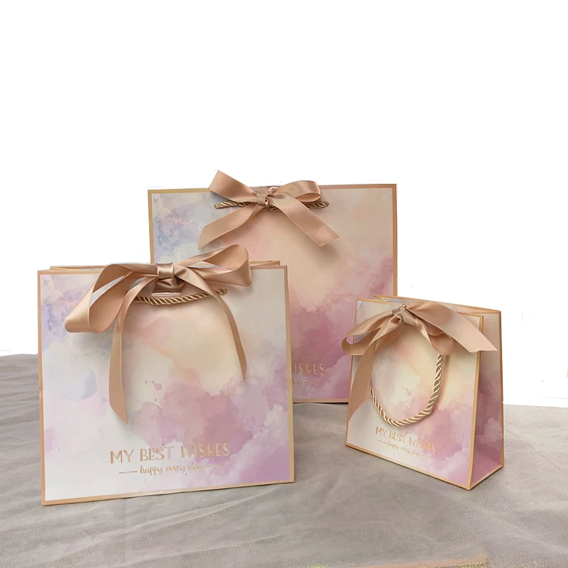 Thepaperbagstore 10 Gialli Piccoli Sacchettini per Feste in Carta con Manici - 18x22x8 cm - Sacchetti Regalo in Carta Colorati per Bambini, Feste, Compleanni, Matrimoni, Baby Shower