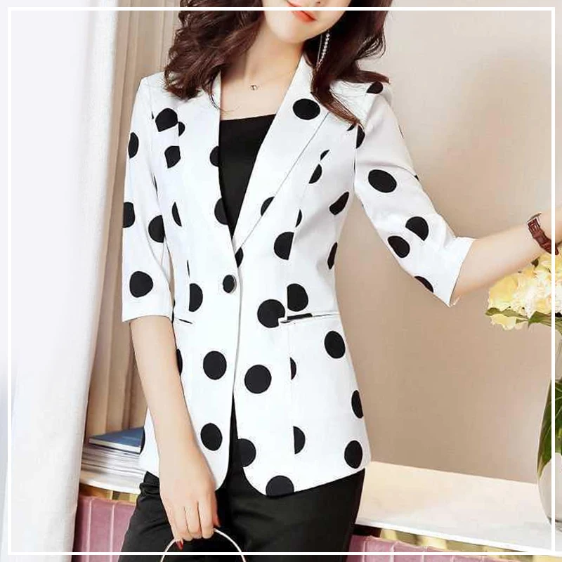 2024 Summer Temperament Commuting Fashion Minimalist Color Striped Slim Fit and Versatile Three Quarter Suit Jacket for Women