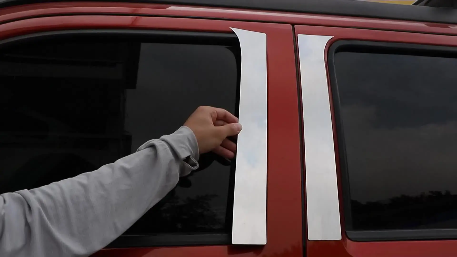 ピラーポスト ドアウィンドウトリム Compatible With Dodge For Charger 2011-2023 対応 車 車のBピラー ステッカーに適合するダッジ チャージャー 2011-2023車のドア ウィンドウ ピラー B ピラー ポスト トリム ス 車のBピラー  ステッカーに適合するダッジ チャージャー ... ピラーポスト ドアウィンドウトリム Compatible With Dodge For Magnum 2005 2006 2007