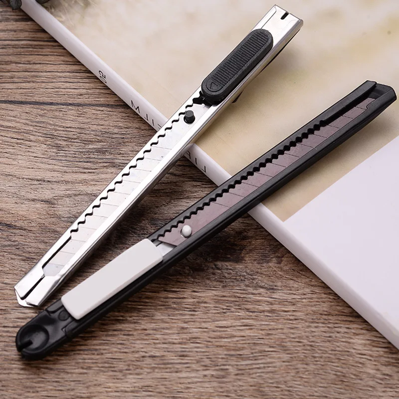 

Retractable Box Cutter 9mm Blade Utility Knife Carbon Steel Self-Locking Design Cutting Tools Wallpaper Carton