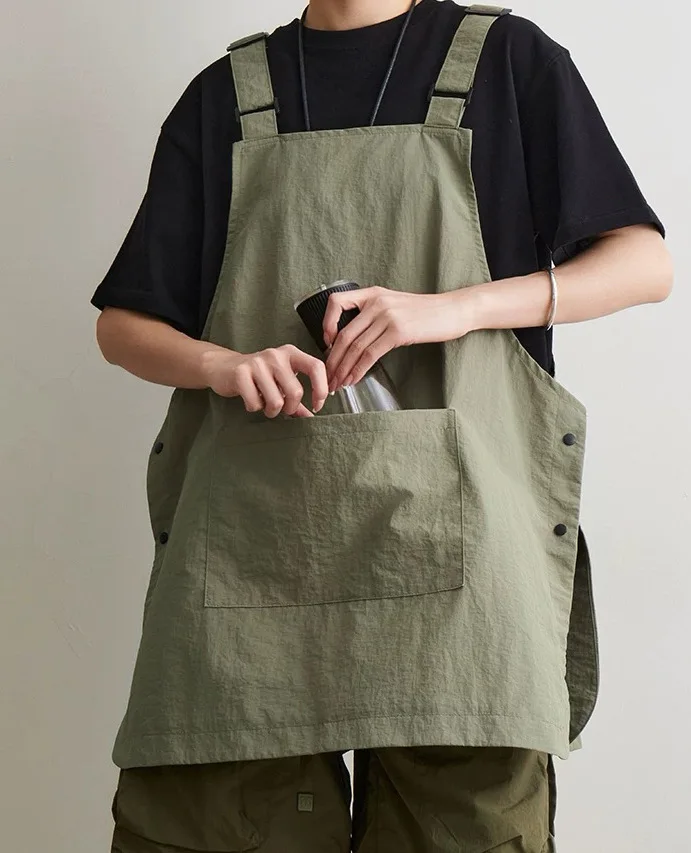 Description Picture 3 of itemAnti-pouring Sleeveless Aprons with Pocket Adjustable Outdoor Barber Coffee Shop Catering Apron Unisex Wear on Both Sides