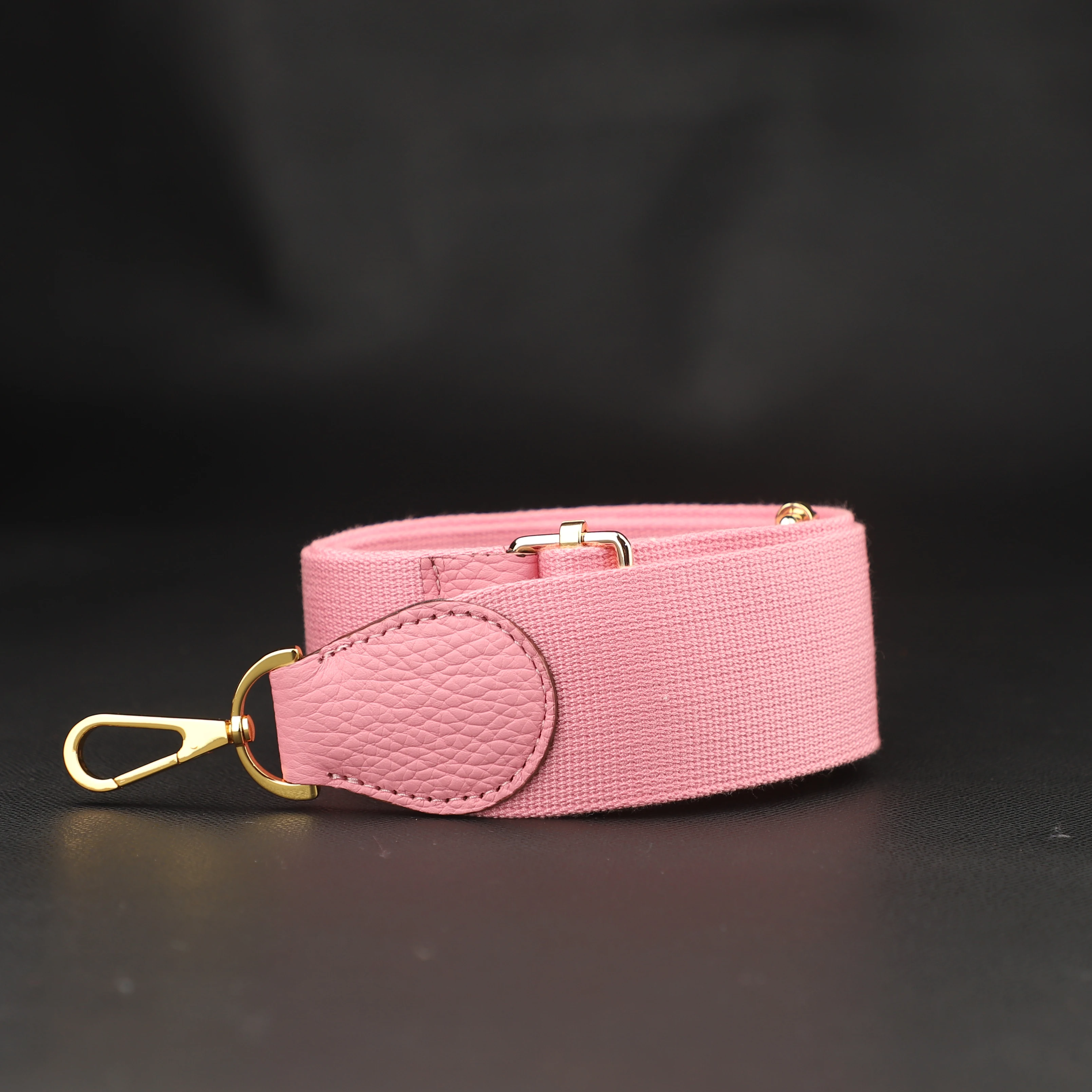thumbnail image 1 of Correa de lona y cuero de 50 mm ajustable para bolso Evelyne, Correa de hombro de lona y cuero para bolso Evelyn, Accesorios para bolso, 1 of 5