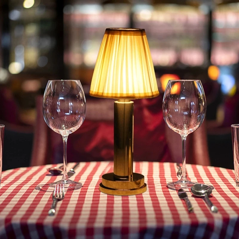 

Retro Bar Table Lamp USB Rechargeable Touch Sensor Wireless LED Desktop Night Light for Restaurant Coffee Decor Dining Table