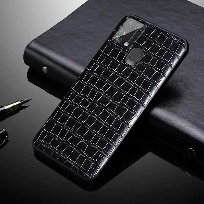 Luxury Slim Fit Leather Phone Case - Protective Cover Coque