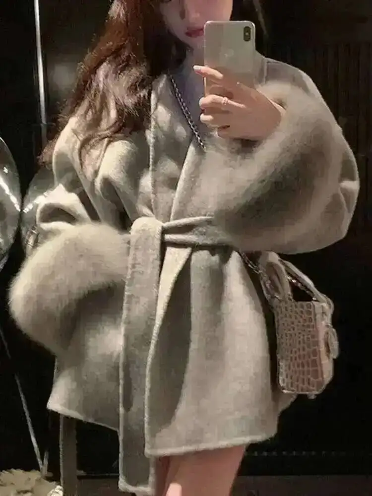 UCXQ Elegant OL Office Lady Overcoats Fur Patchwork Long Sleeve Woolen Coat Beautiful Women's Clothing Jacket Autumn 2025 Winter