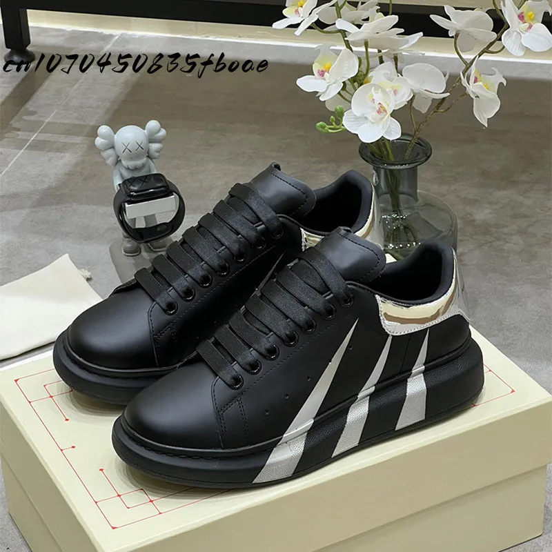 Фирменна обувь Resources: google.com