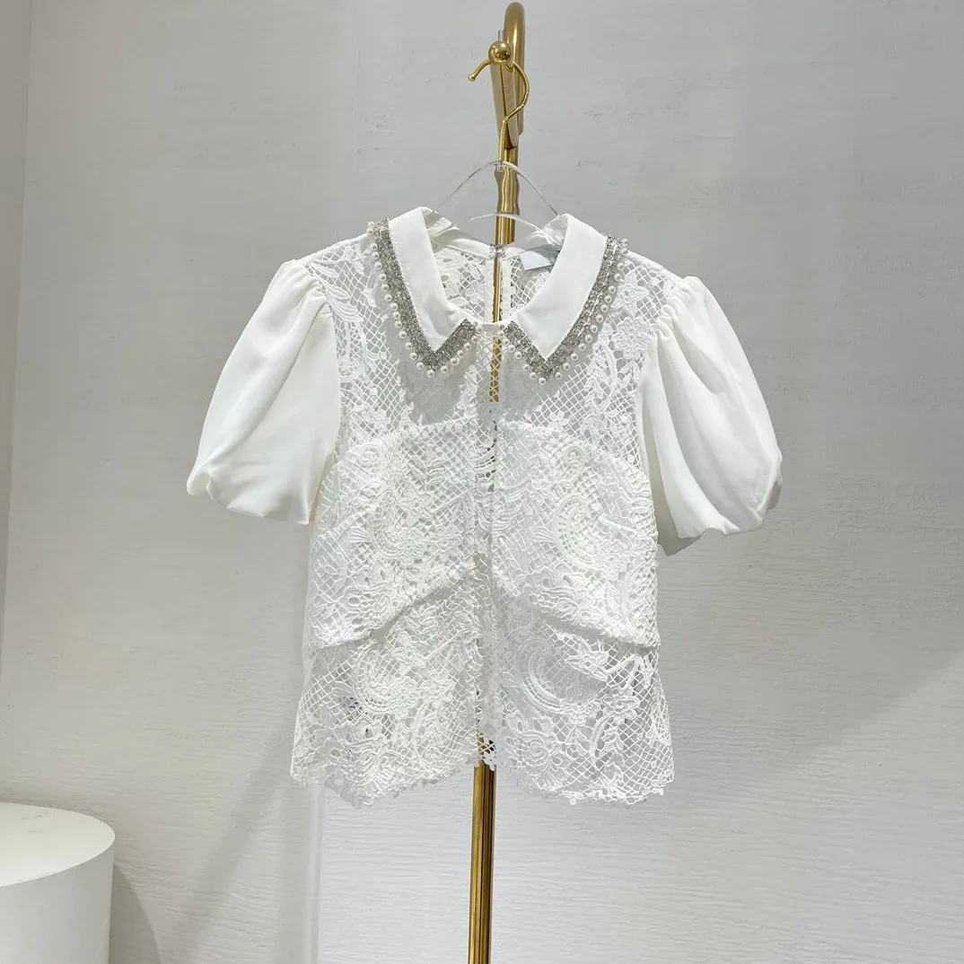 

Женская кружевная блузка-поло, белая ажурная блузка с коротким рукавом и жемчужинами, в стиле пэчворк, лето 2024