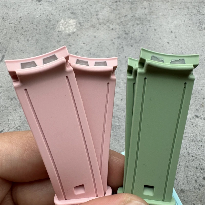 Multicolored Premium Silicone Watch Strap - 20mm High-Quality Rubber Band