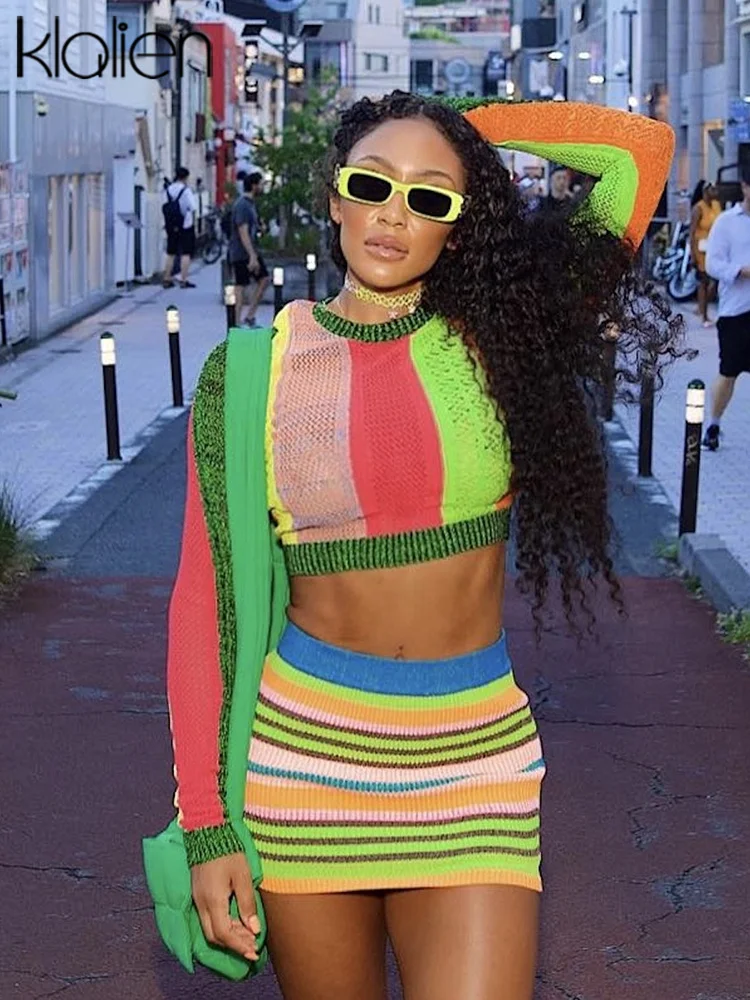 

Женский комплект из 2 предметов KLALIEN, трикотажный облегающий топ с длинным рукавом и мини-юбка в разноцветную полоску, осень-зима