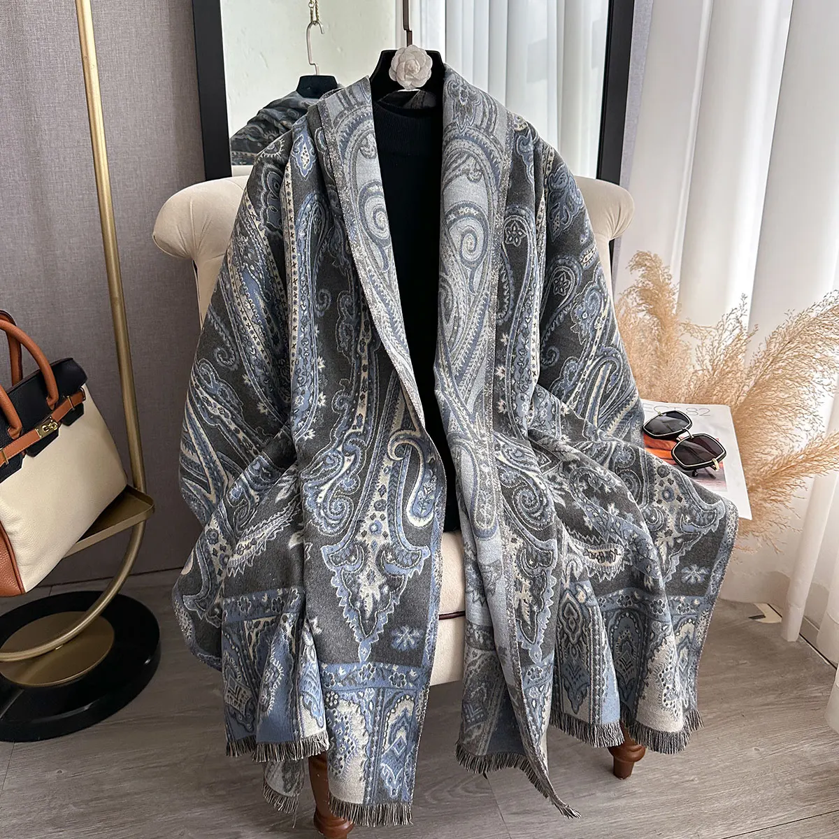 2025 Women Scraves Elegant Ladies' Bohemia Jacquard Pashmina Winter Thick Warmth Paisley Shawl Coldproof Windproof Blanket Scarf